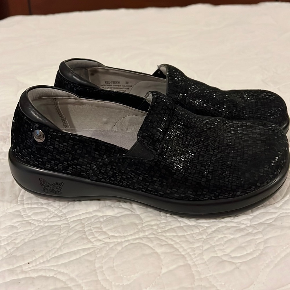 Alegría Keli Gently Used Clogs, Limited Edition color Tile Me More Black